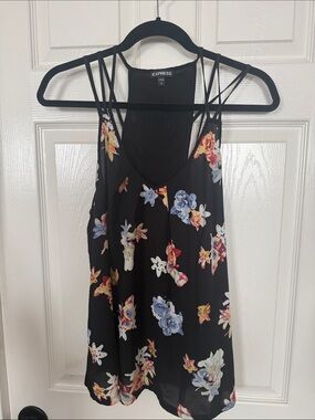 Women’s express camisole tank size large
